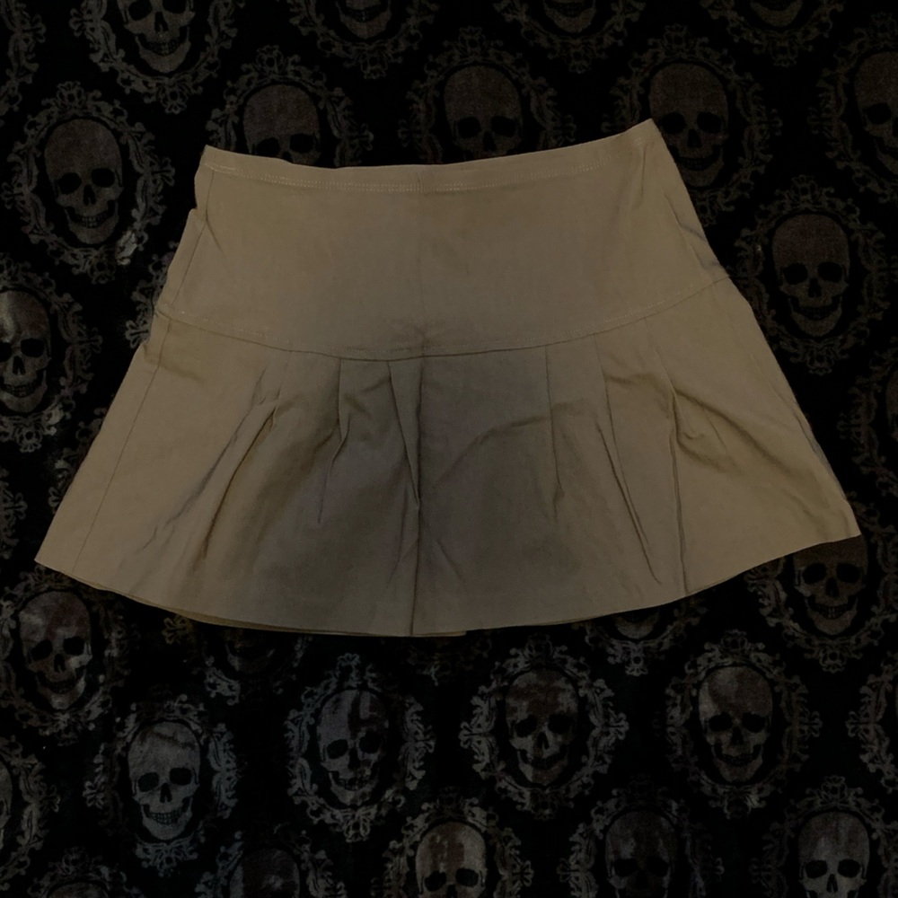 3/$13 V&X mini skirt